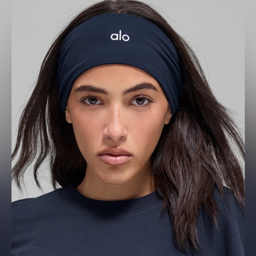 Alo Yoga Performance Conquer Headband- Navy